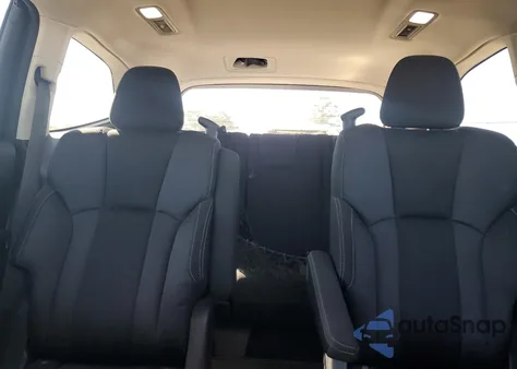 2021 Subaru Ascent Premium z USA, uszkodzony, nr VIN 4S4WMAFD8M3405828